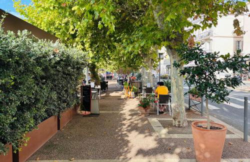 Golfe-Juan Gem, Pool & Beach - Photo 5