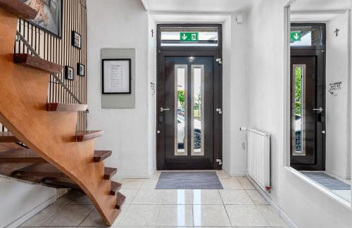 Modern House "Brick Lane" with Terrace and Wintergarden - LOFTIGO - Photo 34