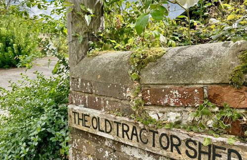 The Old Tractor Shed by inspirestays-com - Foto 2