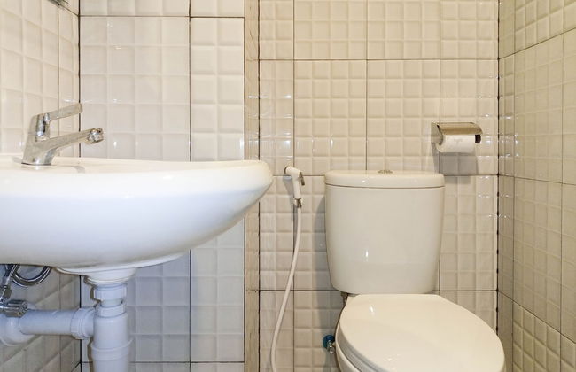 Homey Studio At De Prima Apartment - Photo 9