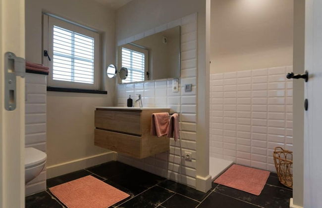 Beautiful Holiday Home in Vlaanderen With Shared Pool - Foto 46