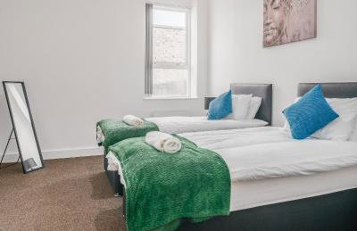 Airport - Town Centre - Train Station - Free Parking - Foto 27