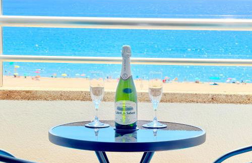 Face a la Mer - vue epique, climatisation, wifi, draps inclus - Foto 9