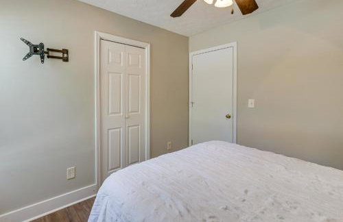 Dock and Fire Pit Stunning Lake Sinclair Home! - Foto 18