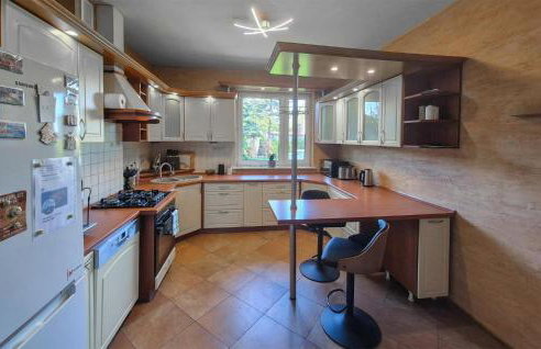 Cozy Home In Warnoleka With Wifi - Foto 16