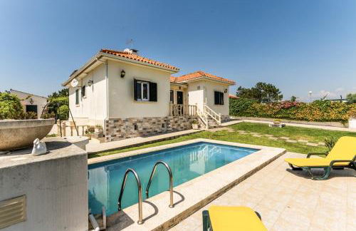 BmyGuest - Lagoa Beach & Pool Villa - Foto 1