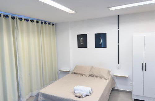 05 - ESTÚDIO LINDO na Savassi com Área privativa, Máquina de lavar, Cozinha completa, TV, Vaga de garagem - Foto 20