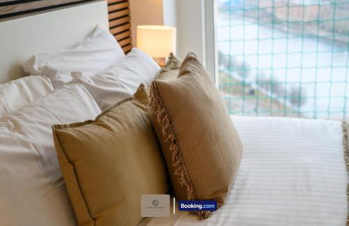 2BR Flat By Paul & Malin Properties Short Lets & Serviced Accommodation Salford - Foto 37