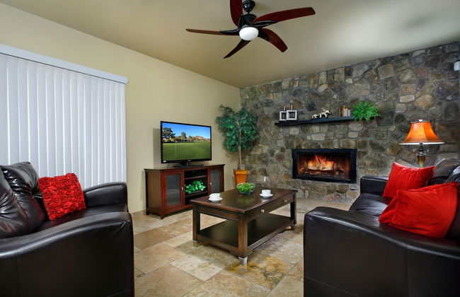 Backyard Playground! Golf Sport Court & Hot Tub! - Foto 13