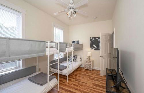 Cityscape Escape - Local Eateries - Foto 32