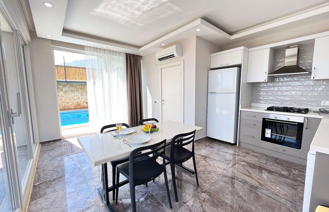 Villa With Private Pool Garden - All Rooms w AC - Foto 7