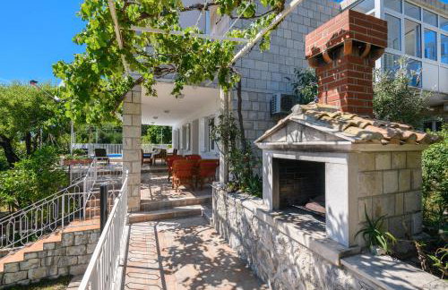 Apartment MARIO - veliki stan za odmor - terasa- vrt - bazen - pogled more, izoliran - Photo 6