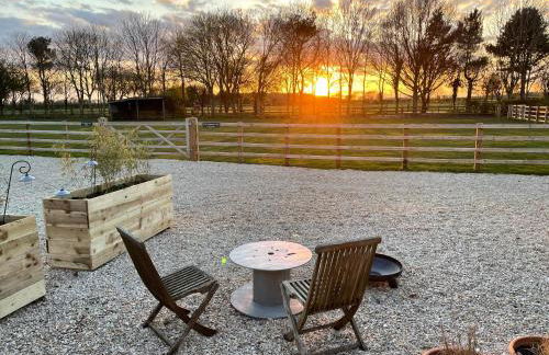 The Shepherd's Hut - Foto 13