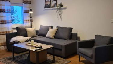 Ferienwohnung in Erftstadt 2 min fußläufig zum Bahnhof, Phantasialand, Köln, Köln Messe, Eifel - Foto 2