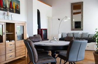 Officinalis - Family Vacation House - Photo 5