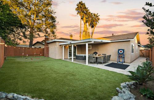 Entire Private Home with 3 Bedrooms 2 Bathrooms, Gated Yard, Garage, Hot Tub, 4-Beds, Golf, Mira Mesa, Available Now - Photo 23