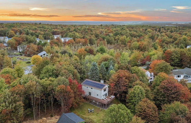 Emerald Bluff by Avantstay Lake Views, Deck, Fire Pit, Game Room - Photo 55