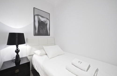 The White Flats Les Corts - Photo 41