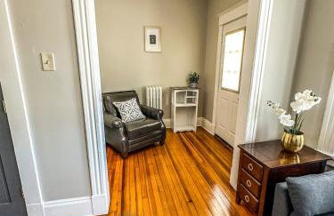 The Red House Albany NY 4 Bedroom Private Apartment - Foto 8