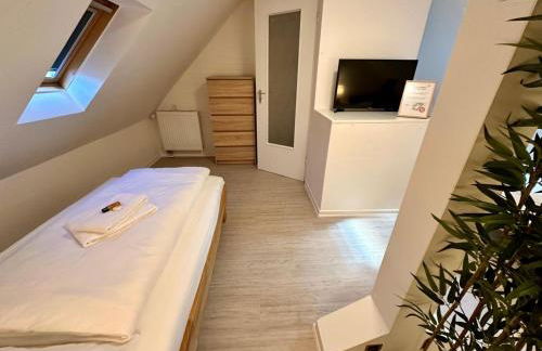 Relax Home Eschweiler Sauna & Gemütlichkeit, WLAN, Netflix, Kingsize Betten, Enspannung - Foto 12