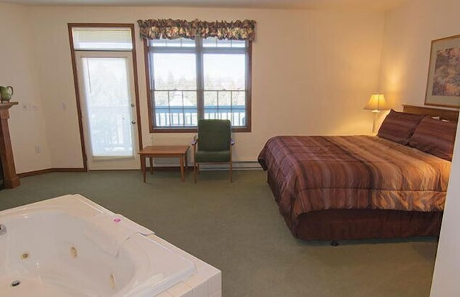 Scandinavian Lodge - Photo 3