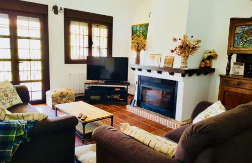 Finca Axarquía de Gredos - Photo 36