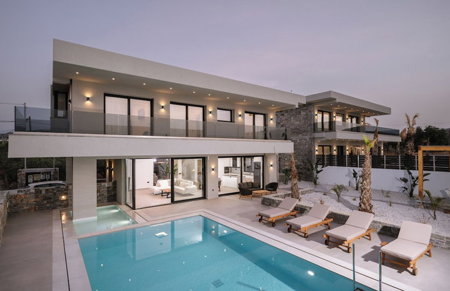 Villa Anassa - Luxurious 4-Bedroom Villa with Private Pool by Temma Villas - Photo 1
