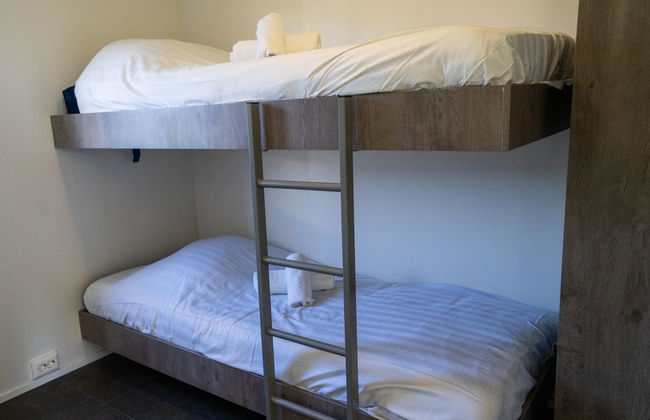 Pavilion 5 - Photo 9