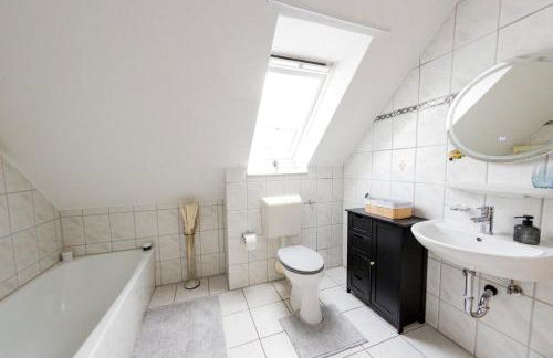 Großzügiges Wohlfühlhaus zwischen Stadt & Meer - Foto 41