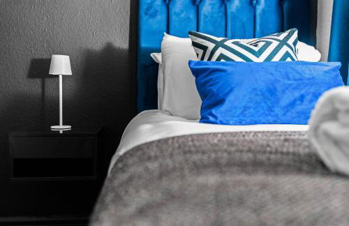 Stylish 3 Bedroom House - Garden - Pool Table - Parking 165M - Foto 40