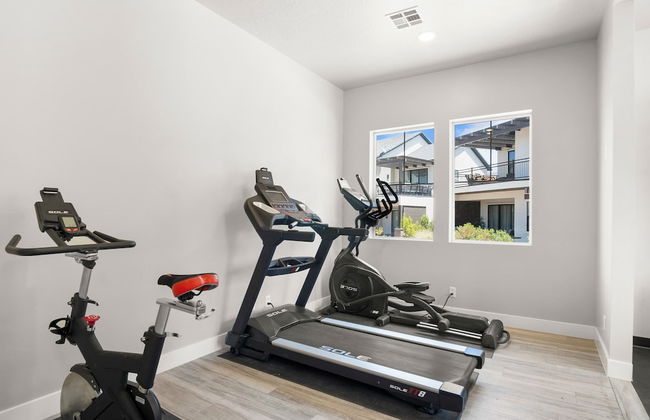 Coral Paradise Community Pool - Photo 32