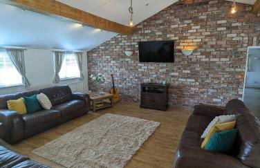 The Stables at Wits End, Hartford - Photo 13