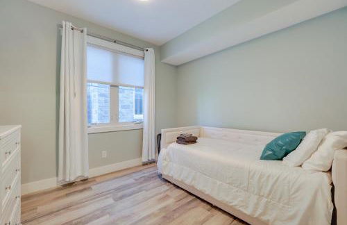 Front Street Retreat! Cozy Traverse City Condo - Photo 17