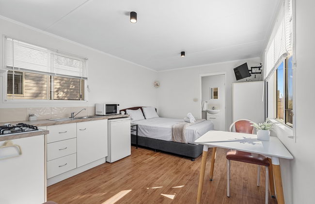 Crows Nest Tourist Park - Photo 8