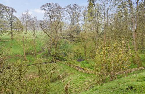 West Lodge - Photo 15