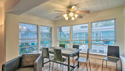 Sun-Soaked Coastal Hideaway - Steps to Beach! - Foto 2