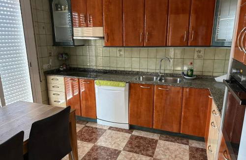 Piso superior tranquilo terraza y vistas A 45 min de Barcelona - Foto 24