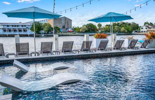 The Modern Castle Canal View Access Rooftop Living Greenhouse VlLLAS - Foto 28