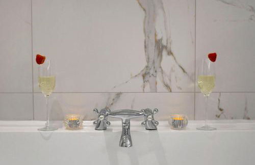 Gleneagles Luxury Apartment - Photo 19