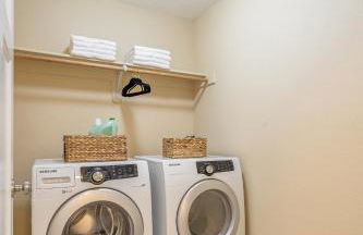 Quiet, Four bedrooms, 2 King Beds - Photo 24