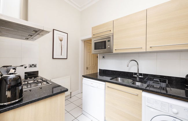 JOIVY Chic Flat Near Stockbridge Market W/ Patio - Foto 10