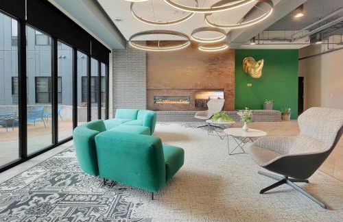 Dwntwn 1BR Haven - Hot Tub! - Foto 13