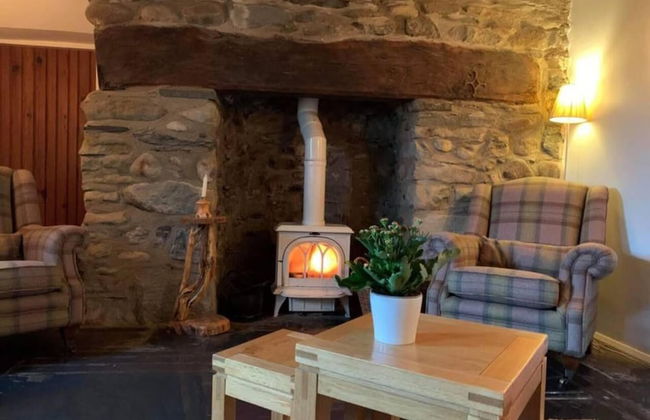 Idlewild Animal Sanctuary Farmhouse Stay - Charity - Photo 10