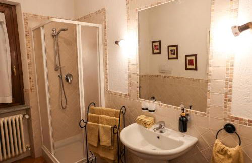 Casa per 6 con AC nel verde del Monferrato, giardino e barbecue - Foto 36