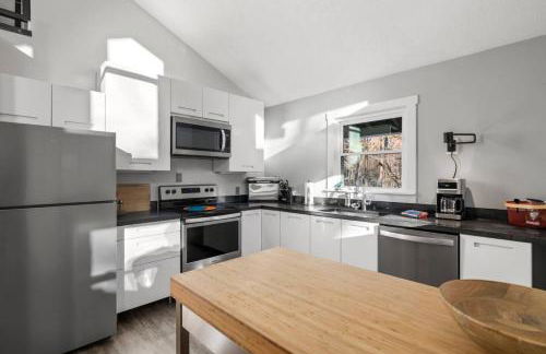 Happiness - Mountain Chalet, Hot Tub, Grill, and Trails! - Foto 45