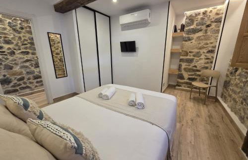 El Patio de Vespasiano-Calera- vistas a la iglesia junto al puerto - Photo 17