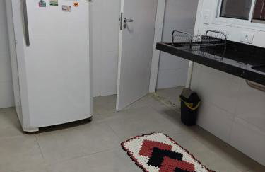 Ótimo apartamento sobreloja com wifi e estacionamento incluso - Foto 12