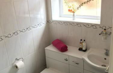 The Crest Hillside Retreat With Hot Tub - Foto 16