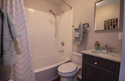 Red Roof mountain cabin with Starlink internet! - Foto 10