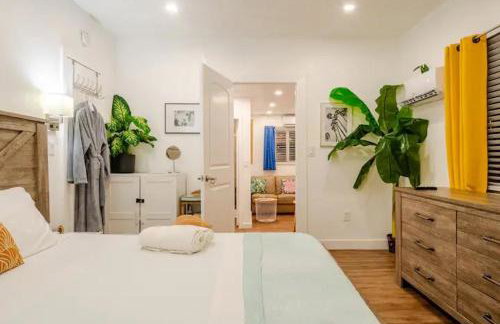 Stunning Little Havana Suites Close to airport, Calle Ocho, Brickell, Wynwood and the Beaches - Free Parking - Foto 44